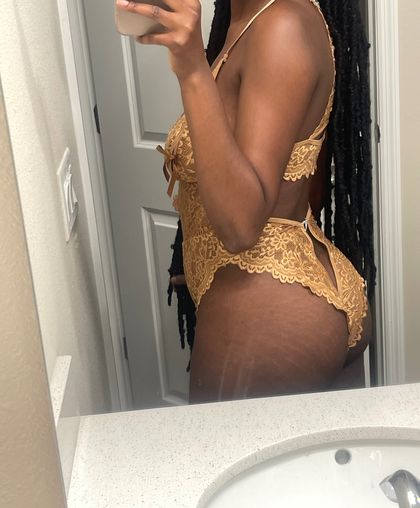 monelove_ OnlyFans picture