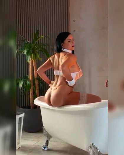 antonella-blake OnlyFans picture