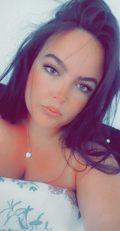 queenbee122 OnlyFans picture