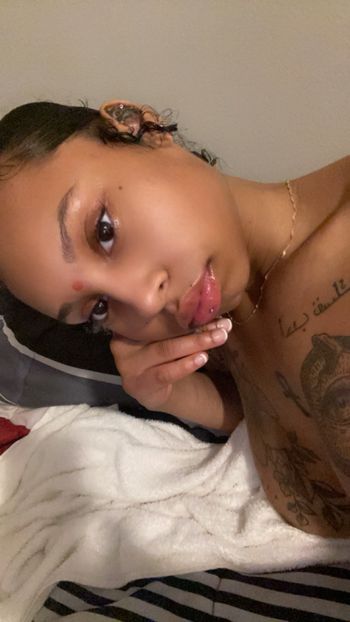 thaiandbi OnlyFans profile picture