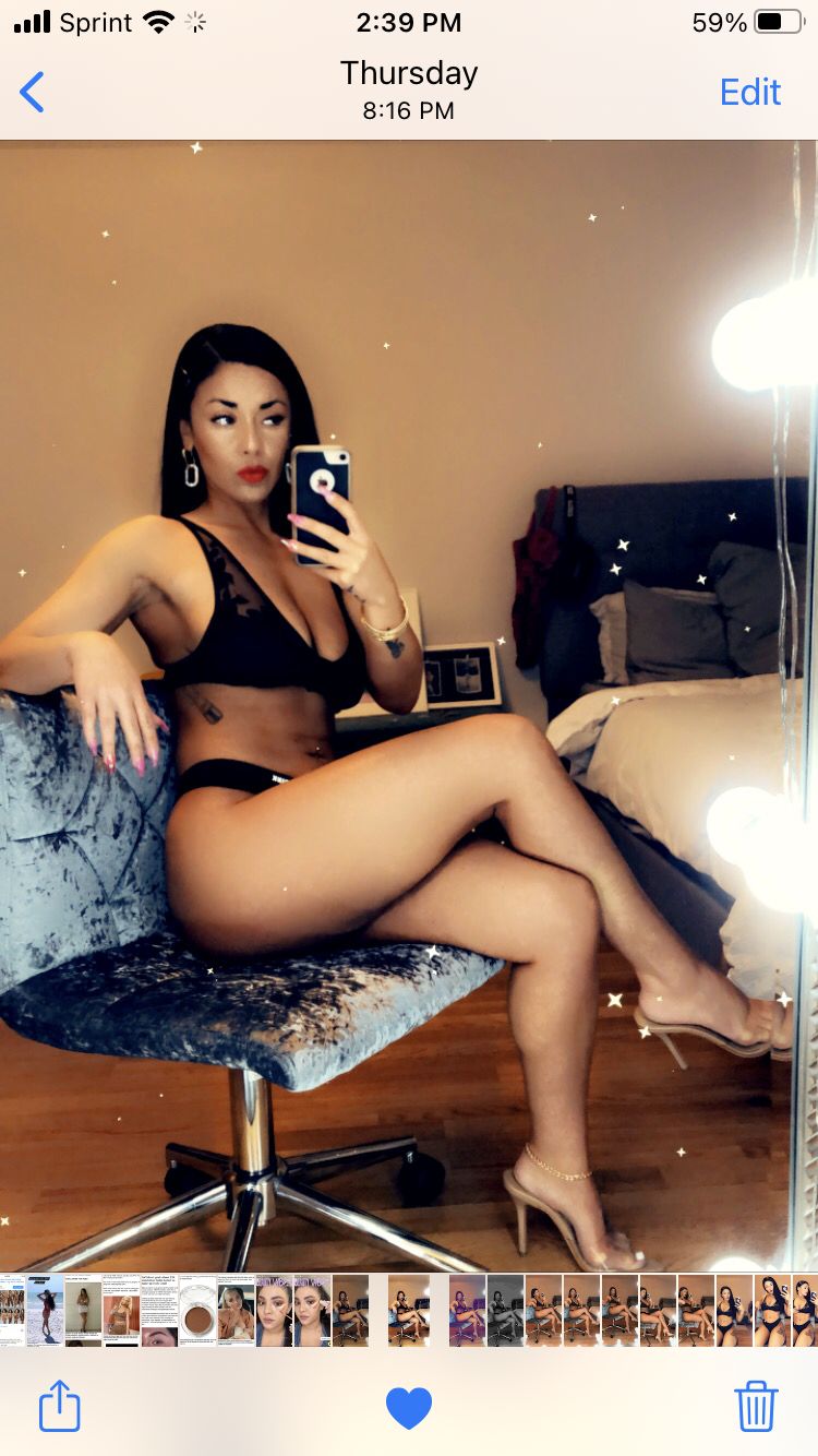 tasteful OnlyFans profile picture