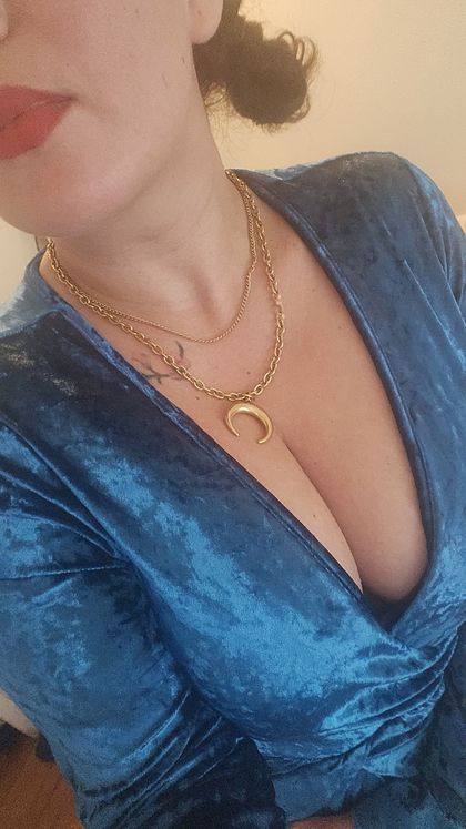 violeta.hk OnlyFans picture