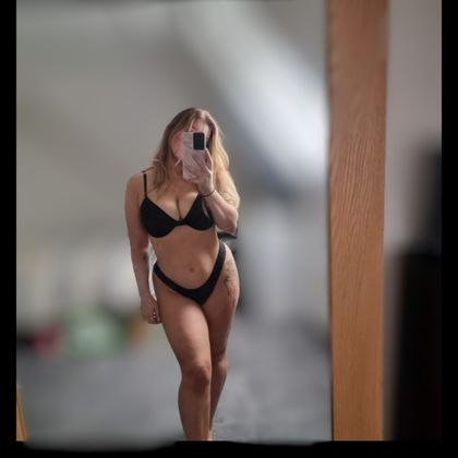 urfavouritemadi OnlyFans picture