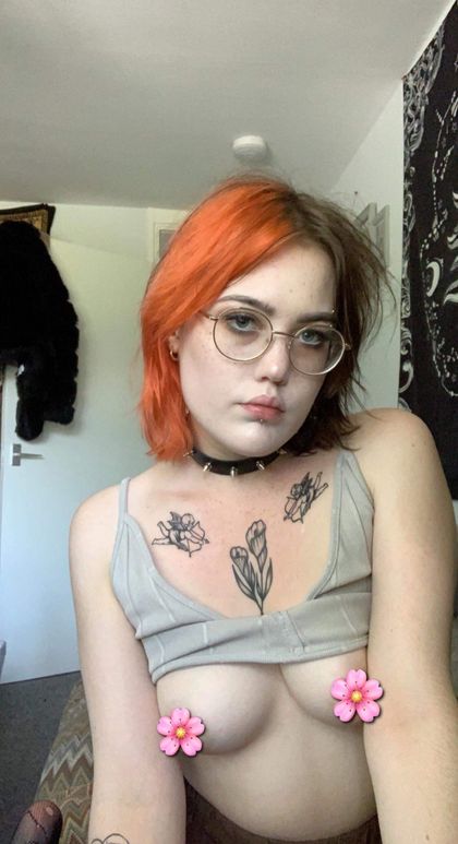 sweetpeachh420vip OnlyFans picture