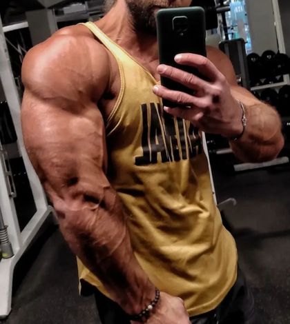 u27580025 OnlyFans picture