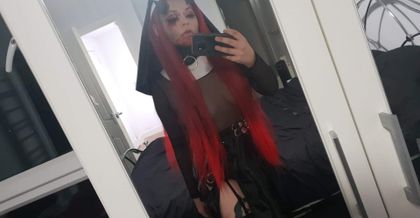 gothbarbiebitch OnlyFans picture