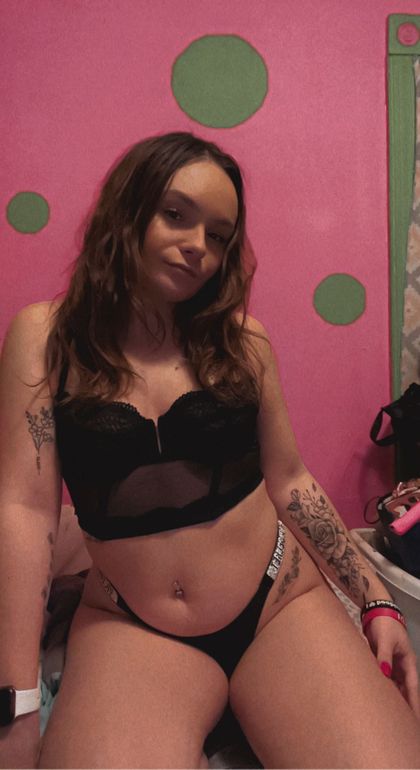 summerrosemarie OnlyFans picture