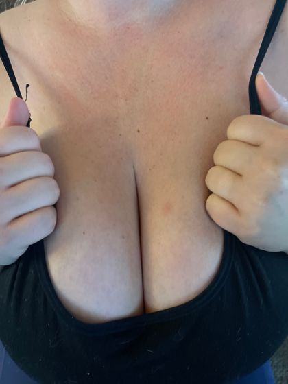 bustyyyy_bombshell OnlyFans picture