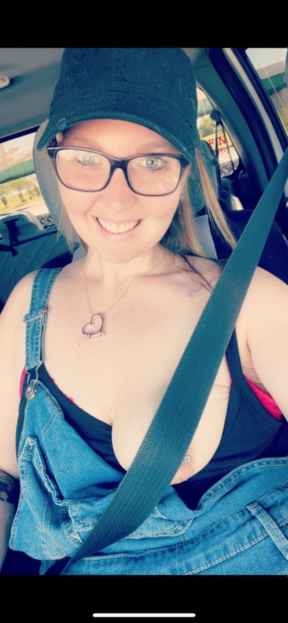 ellaanne13 OnlyFans picture