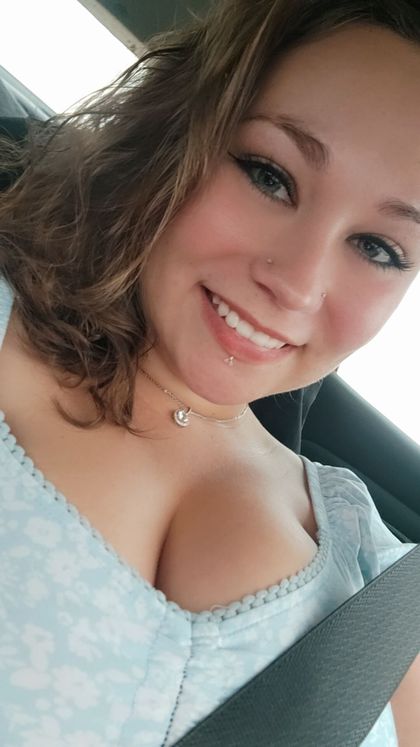 nikoleluvv28 OnlyFans picture