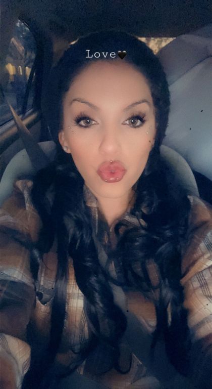 ssweethoneyy909 OnlyFans picture