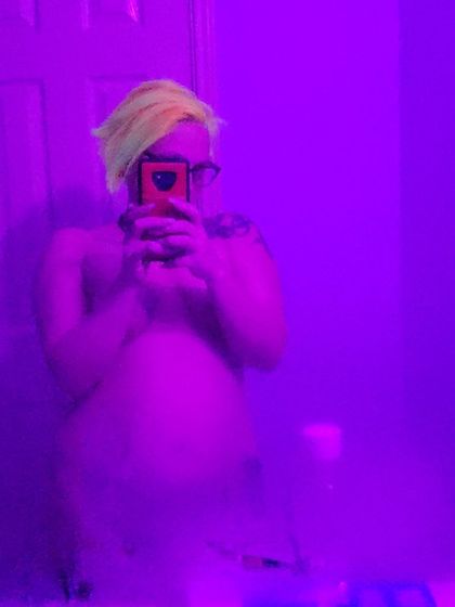 anglfrombelow OnlyFans picture