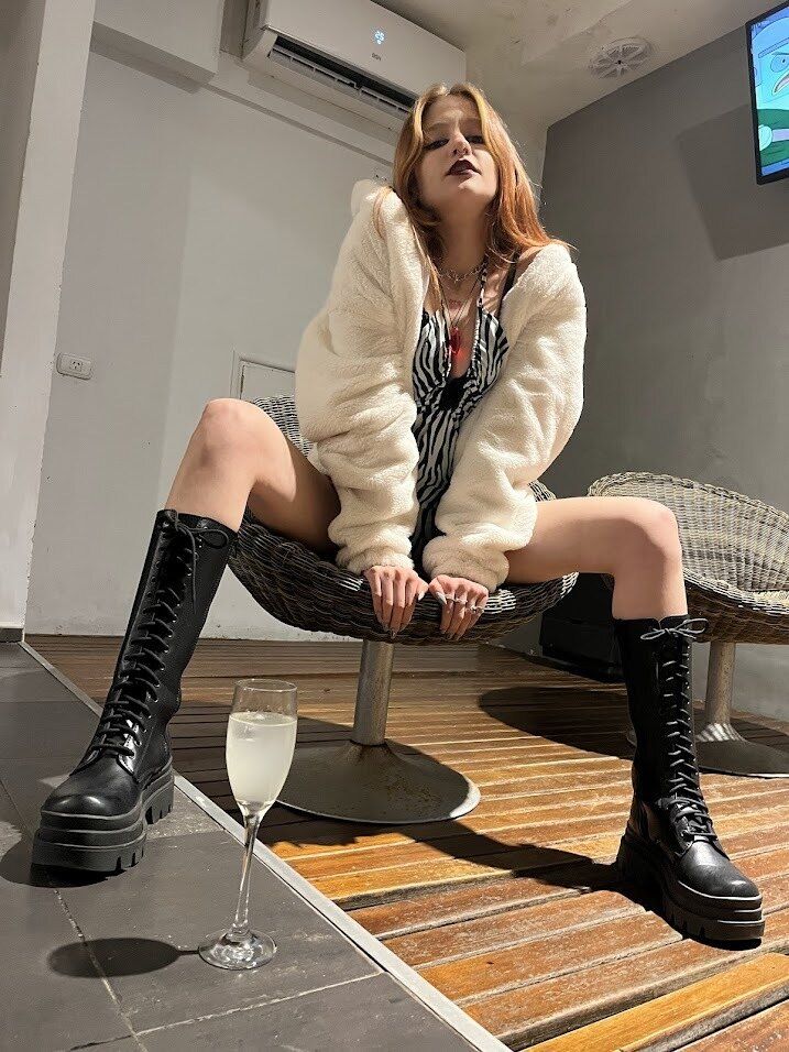ladyred999 OnlyFans profile picture