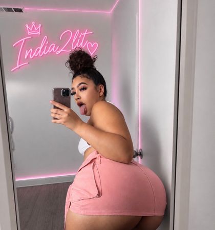 india2turnt OnlyFans picture