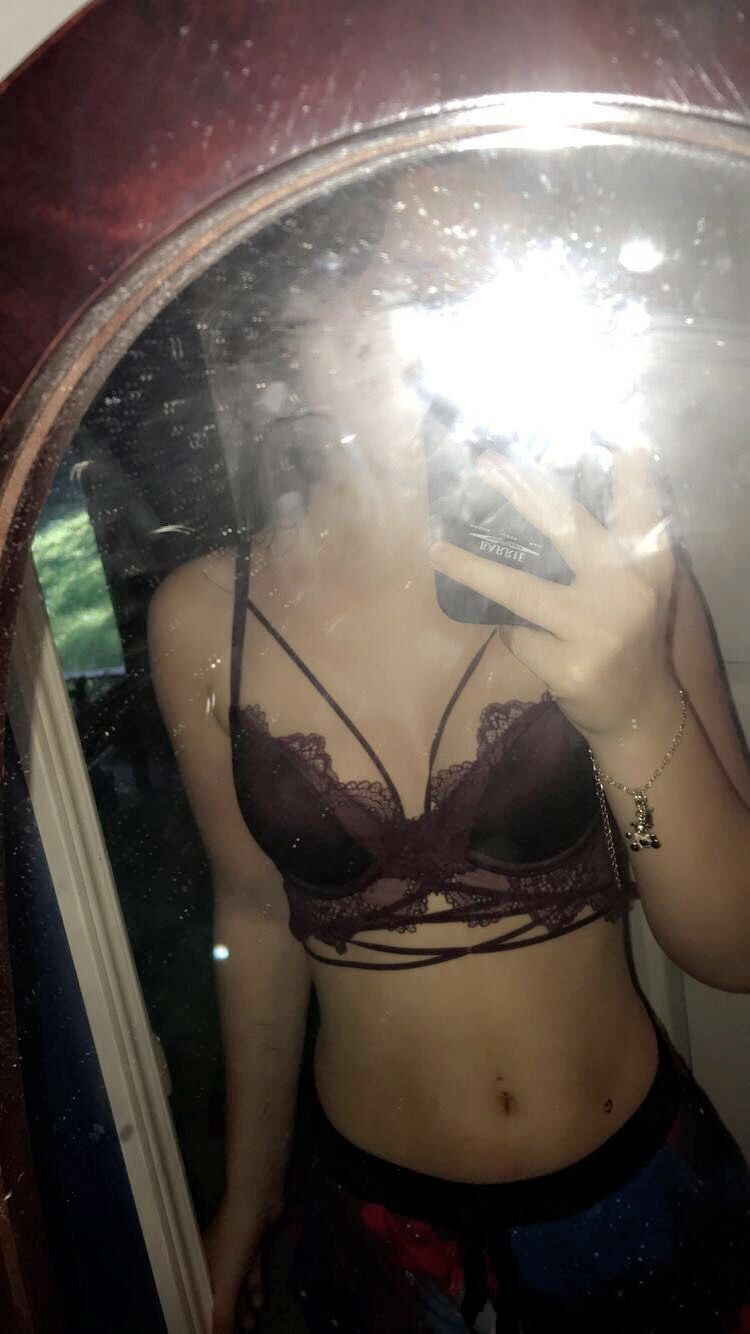 lillywestaway OnlyFans profile picture