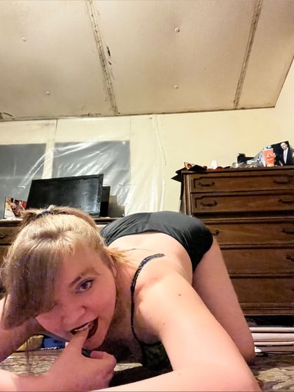 kitty-raquel OnlyFans picture