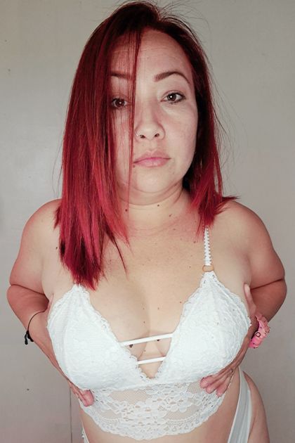 momitrejo OnlyFans picture