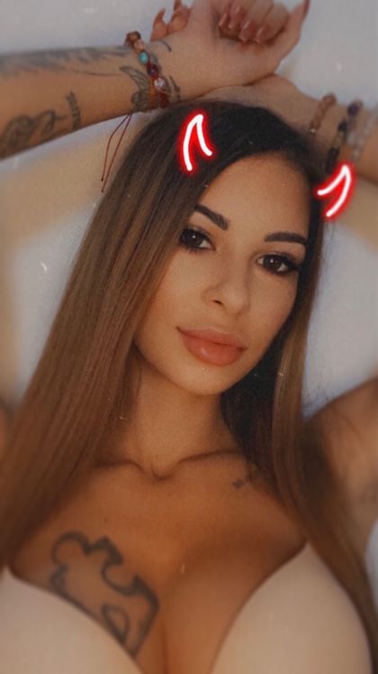 elena_8 OnlyFans picture