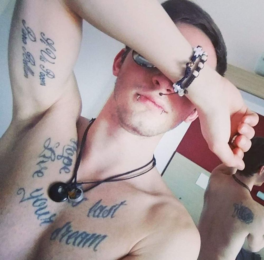 itsneobtch OnlyFans profile picture