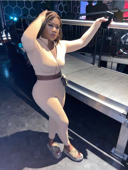 dollfacedmari OnlyFans picture