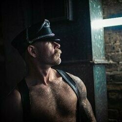 iambronzeboy OnlyFans picture