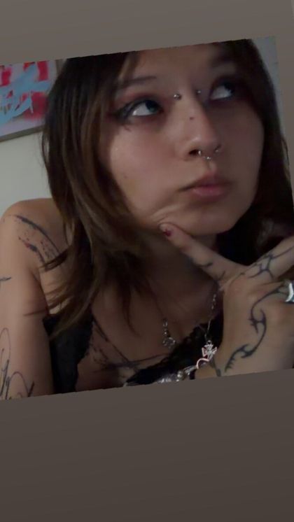 schoolgirlemo OnlyFans picture