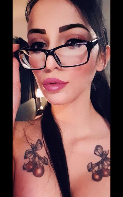 minamaschina OnlyFans picture