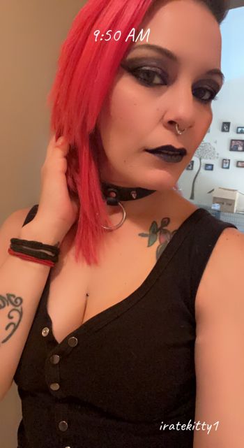 demonika OnlyFans - Stats, Graphs, Photos & Profile Comparisons