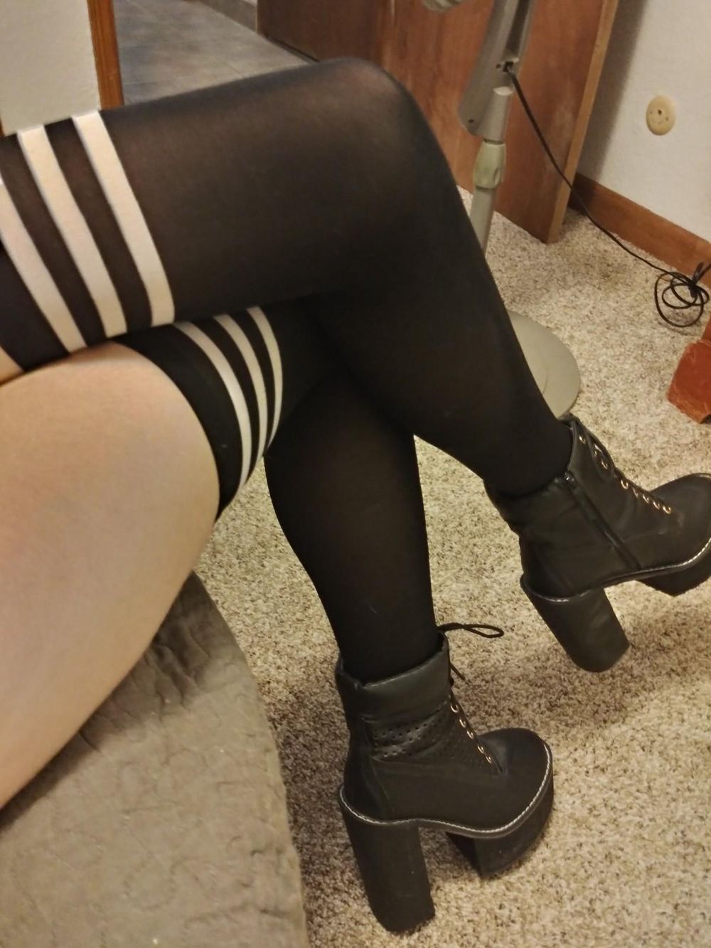 nerdythighs OnlyFans profile picture
