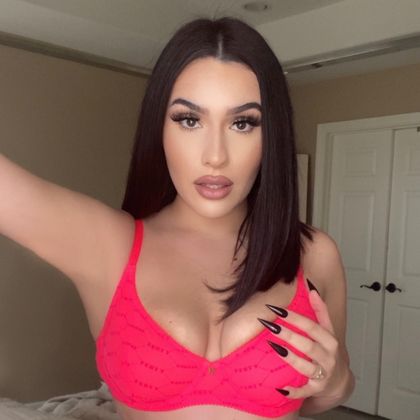 Best Hot Greek OnlyFans Accounts | FansMetrics.com
