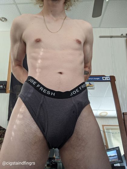 cigstaindfingrsfree OnlyFans picture