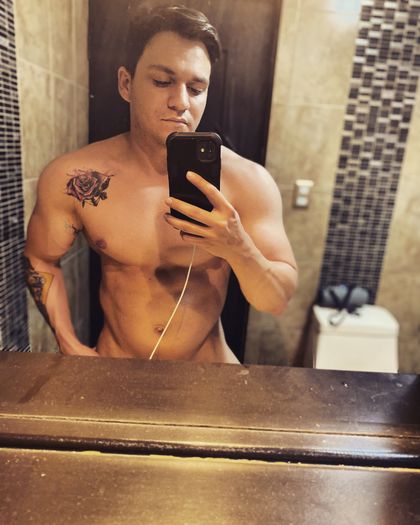 alancorona OnlyFans picture