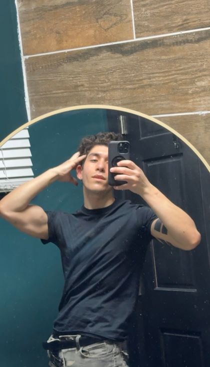 brokenrosenthal OnlyFans picture