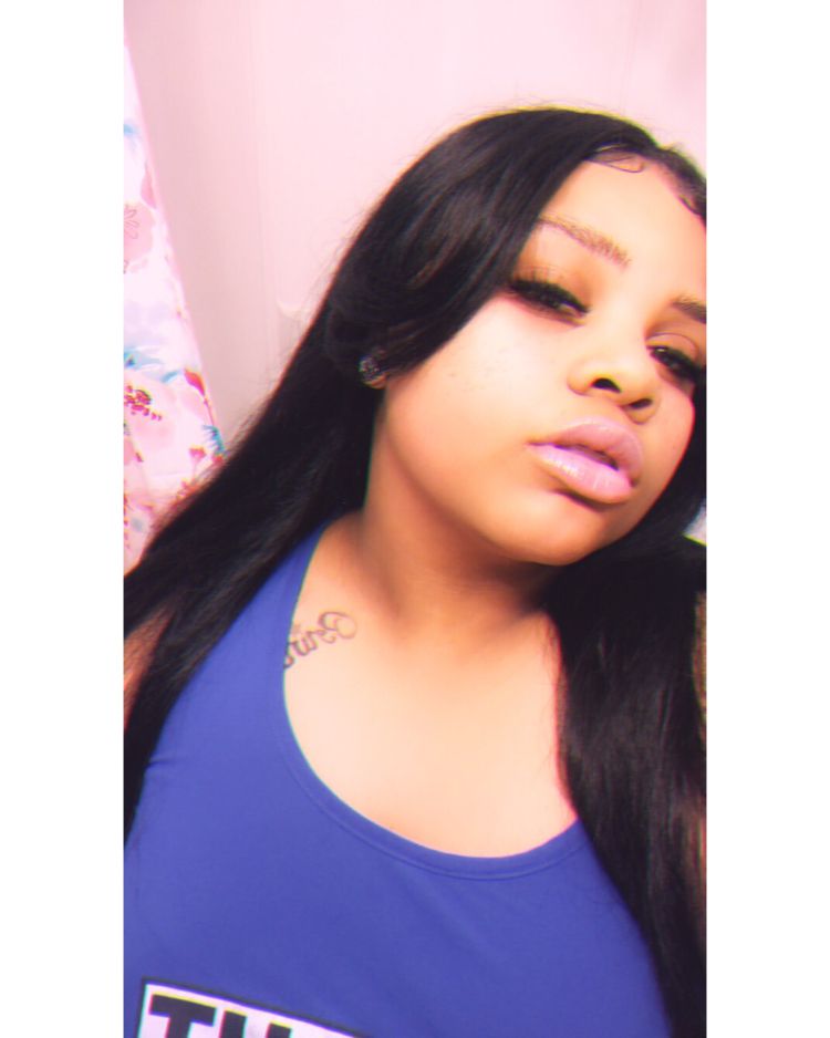 zoey22 OnlyFans profile picture