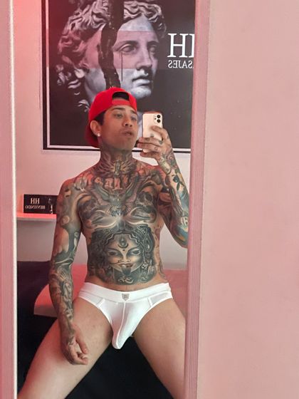 erickerotic1 OnlyFans picture