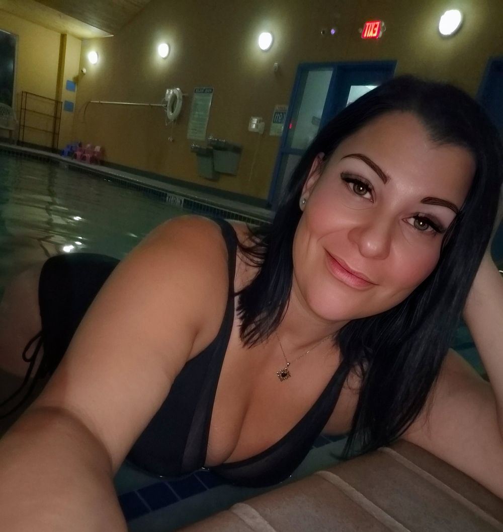 emnaughty13 OnlyFans profile picture