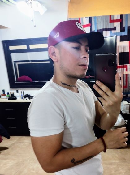 mateoescobedo OnlyFans picture