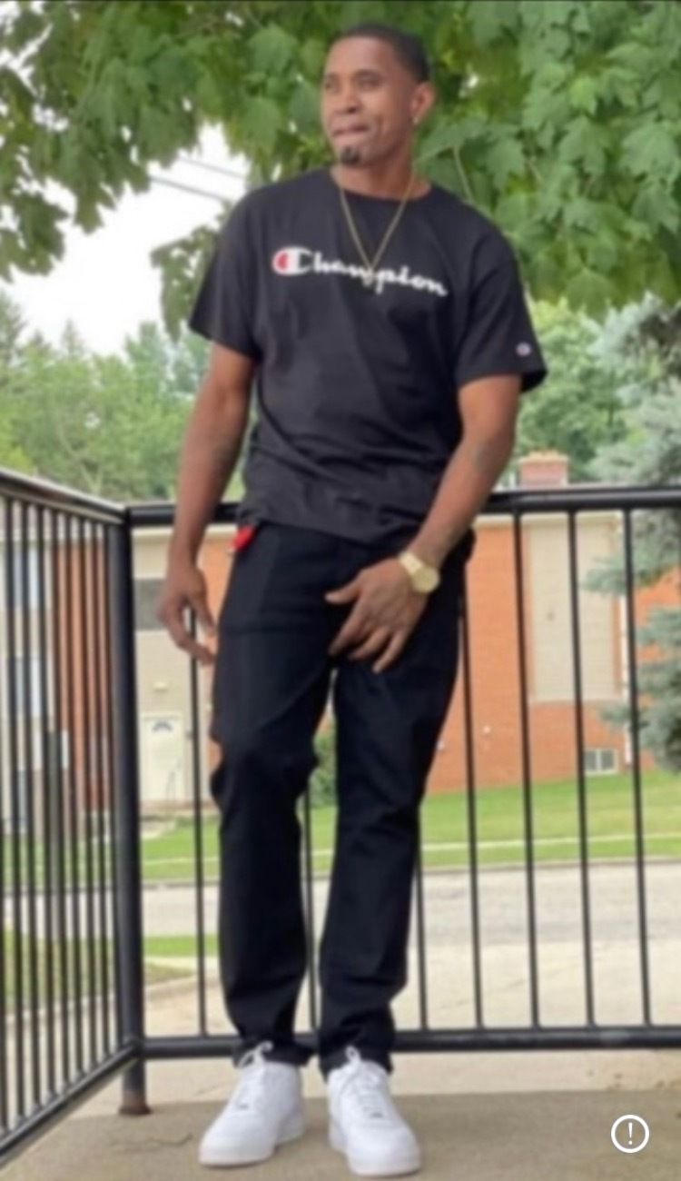 handsomepressure OnlyFans profile picture