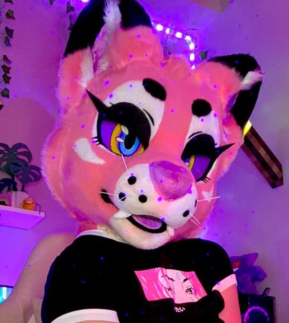 Best Kiaraakitty OnlyFans Accounts | FansMetrics.com