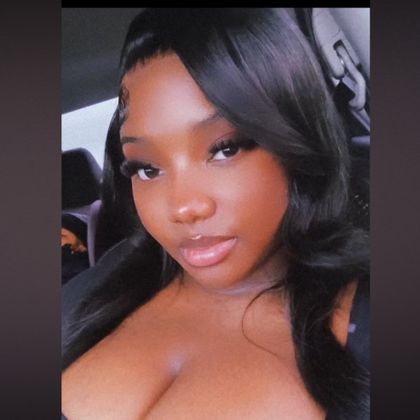 lyniya OnlyFans picture