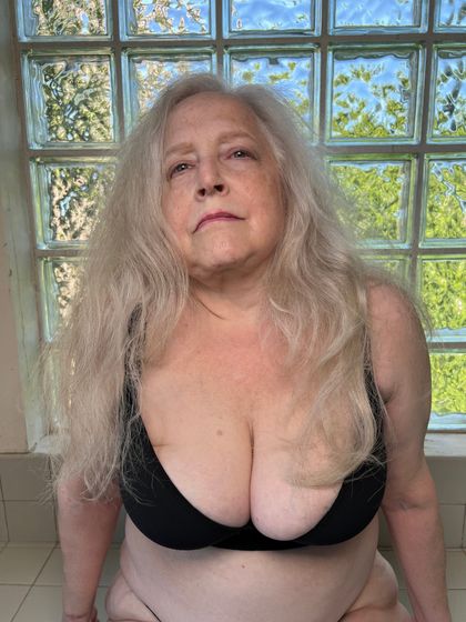 trixiestjames40dd OnlyFans picture