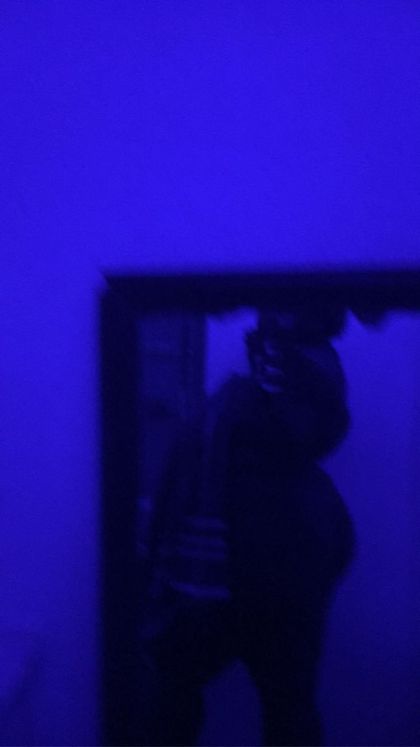 ari2xx OnlyFans picture