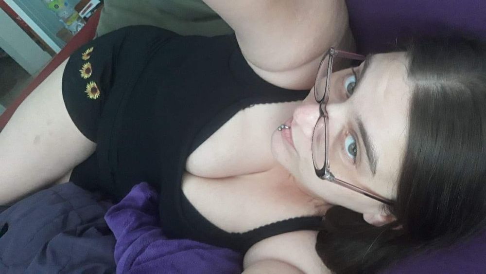 talknerdy2me311 OnlyFans profile picture