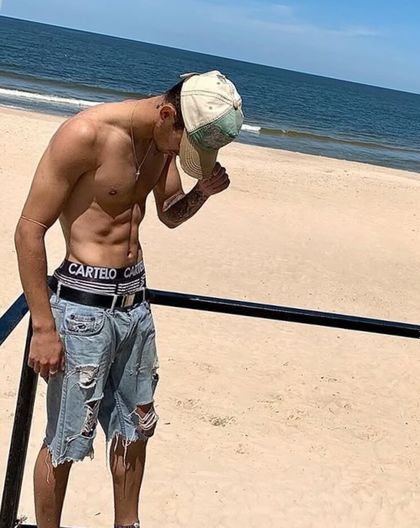 alex_8inches OnlyFans picture