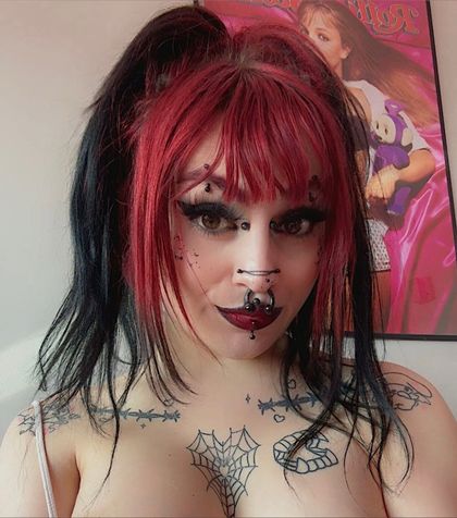 spxrklybrat OnlyFans picture