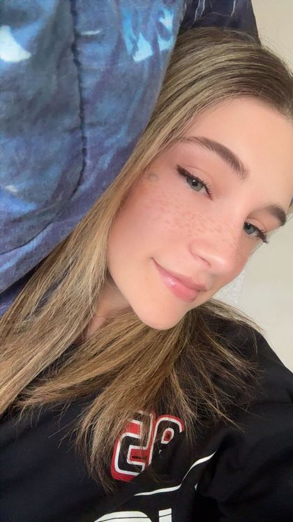 sunkissedrawrr OnlyFans picture