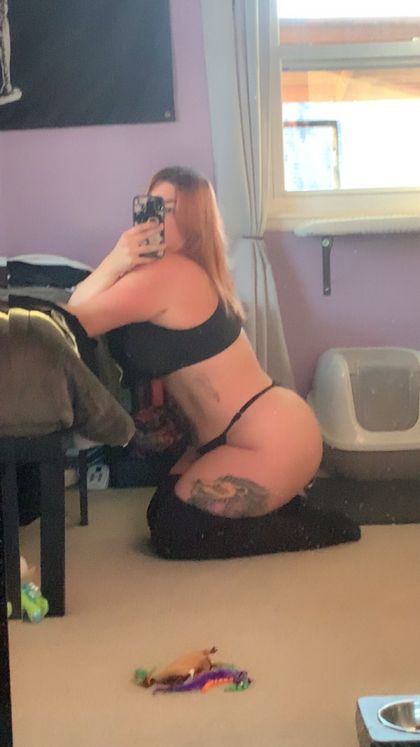 curvyflirtykenzie OnlyFans picture