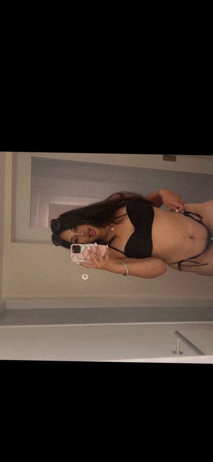 kiaraval OnlyFans picture