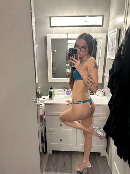 native_chick OnlyFans picture