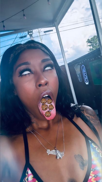throatprincessxxxo OnlyFans picture